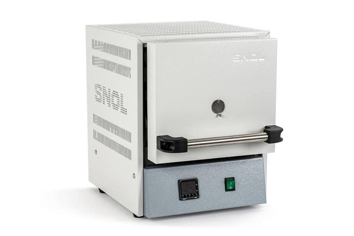 Фотография лабораторной печи SNOL 3-1100 светло-серого цвета